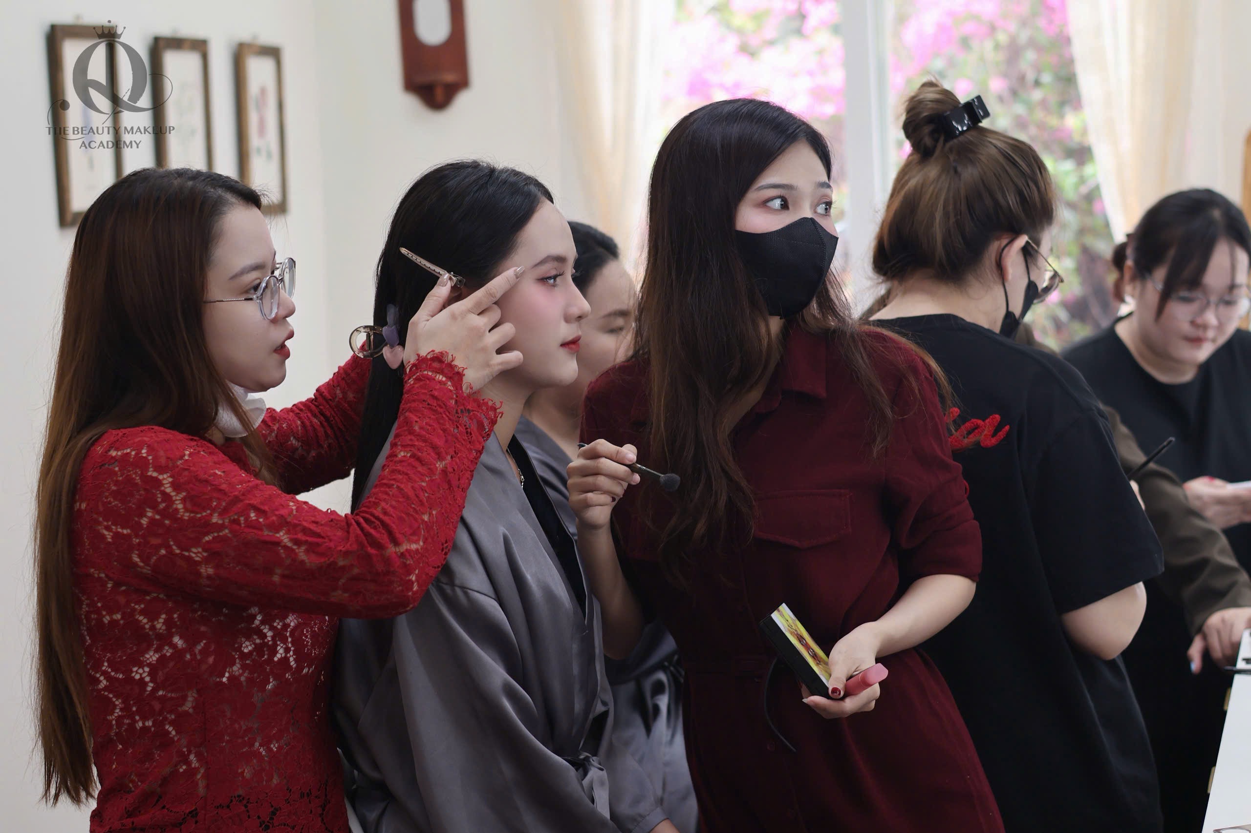 Bài Makeup cuối khóa